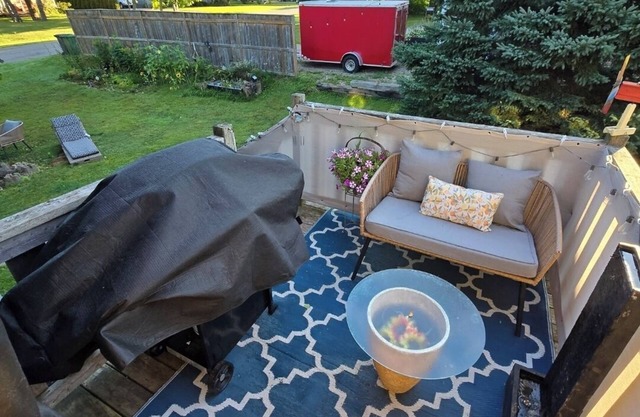 Charming 2-bedroom house with AC, WiFi in enjoyable Charlottetown.