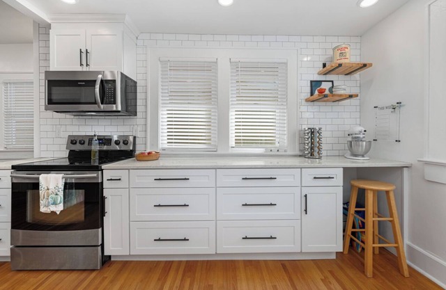 Charming 2 bedroom home centrally located near ISU and Rose Hulman