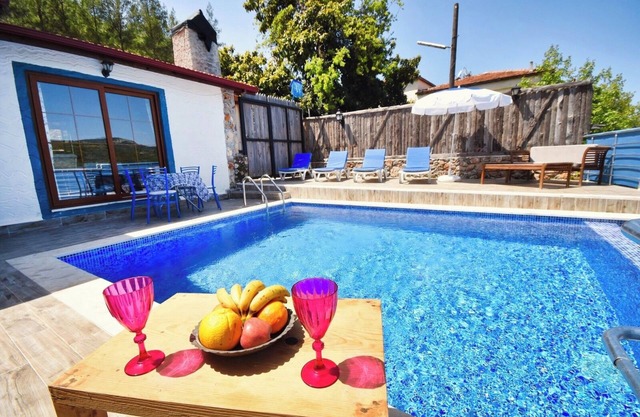 Charming 2-bedroom villa with WiFi and AC in enchanting Kayaköy