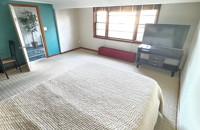 Charming 2-bedrooms in Watchung with Lake Access, Self-Checkin and Parking