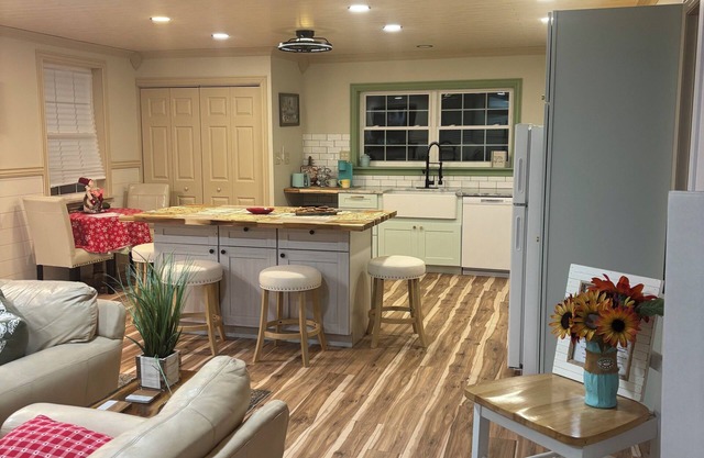 Charming 2bd 2bth house with AC, Wi-Fi in enchanting Renovo, Pa.