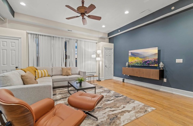 Charming 2BD by Independence Hall | Sleeps 6