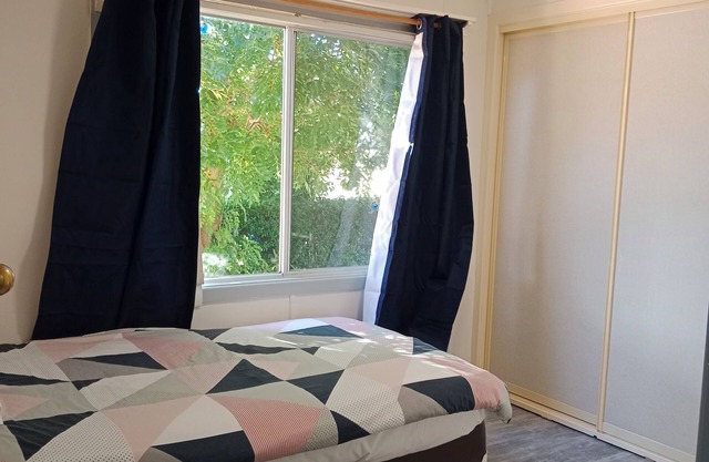 Charming 3-bedroom house with WiFi, fitness room in tranquil Glen Innes