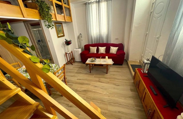 Charming 3-bedroom house with WiFi, AC in brilliant Tas-Sliema