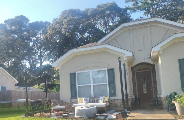 Charming 3-bedroom house with AC and WiFi in fabulous Valley, Al.