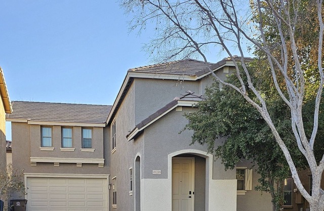 Charming 3-bedroom House in Queen Creek w/Community Pool