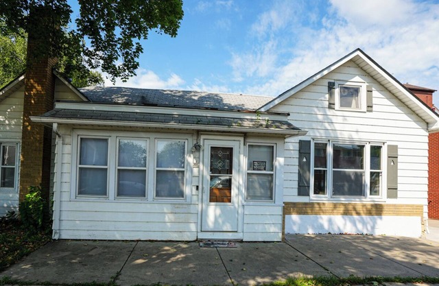 Charming 4-bedroom house with AC and WiFi in serene Waconia
