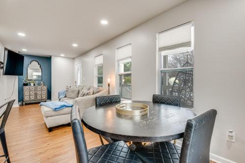 Charming Atlanta Home with Yard about 7 Mi to Downtown!