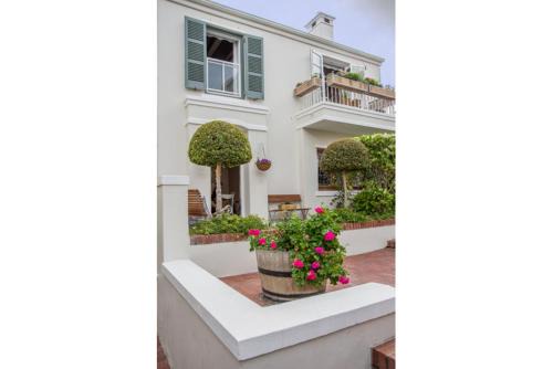 Charming Coastal Townhouse at The Majestic