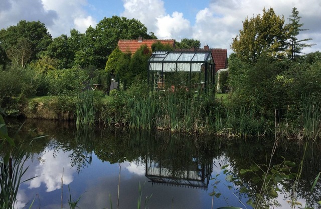 Charming country house with garden, pond, sauna, fireplace in a secluded location, 130 sqm