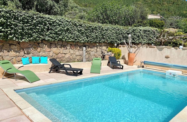Charming villa Porto-Vecchio 10 minutes from the beach