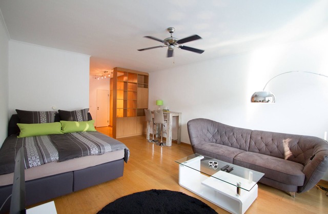 Charming Furnished City Apartment near Ku'damm
