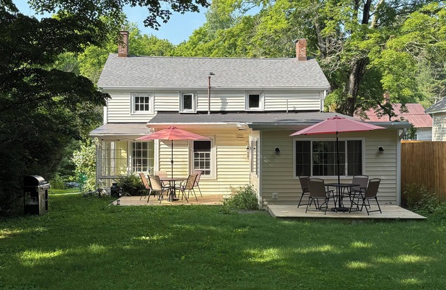 Charming & Great Location!