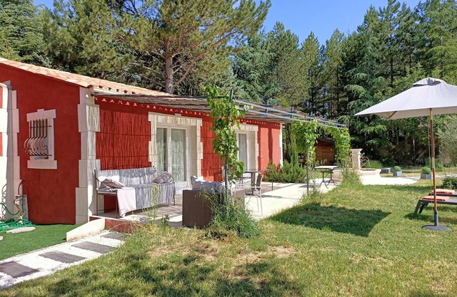 Charming house classified 4 stars in Luberon Protected Natural Regional Park