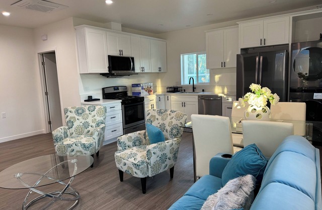 Charming house with WiFi and AC in fantastic Los Angeles.