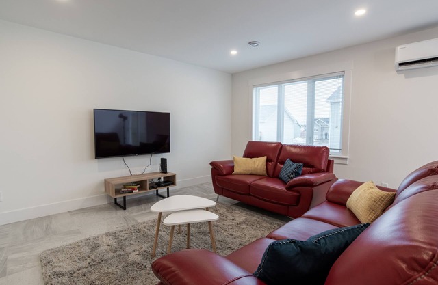 ⋆Charming, modern, luxury house with garage⋆