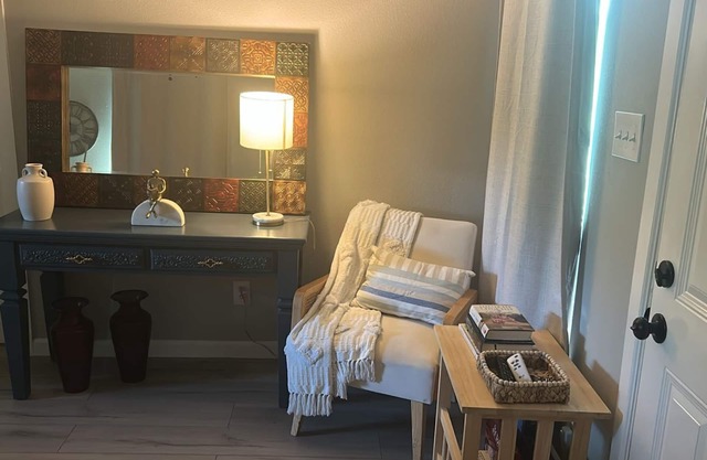 Charming new 1-bedroom house in nice Fort Worth