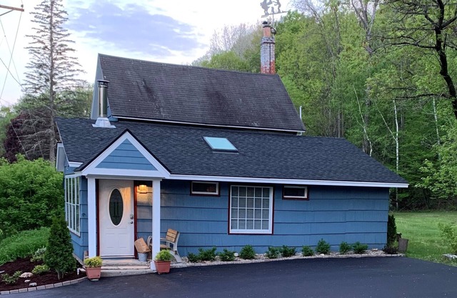 Charming New England cottage