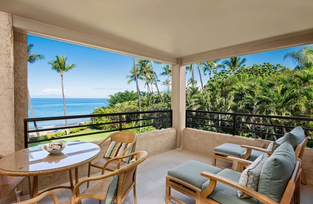 Charming Oceanfront retreat- Steps from the Beach, 2BR/2BA Polo Beach Club 308