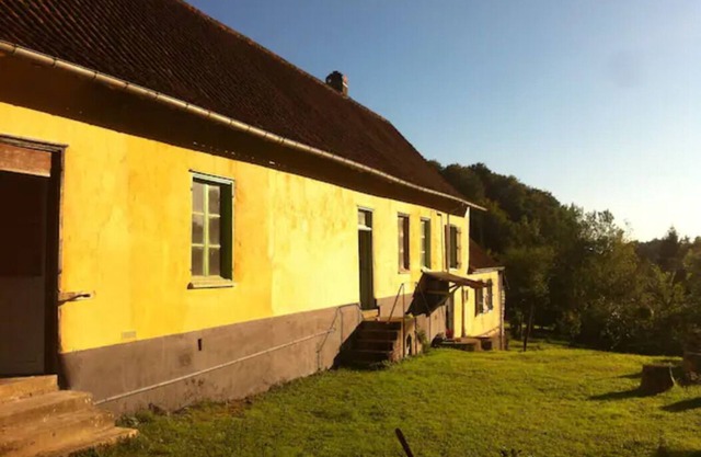 Charming Rustic 2 bedroom annex cottage