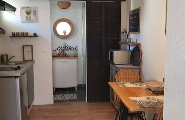 Charming studio with sofa bed