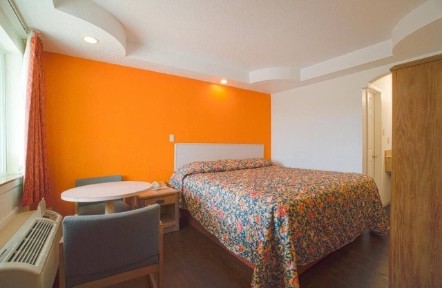 Charming Unit by USS Lexington – Pets Welcome + Free Parking