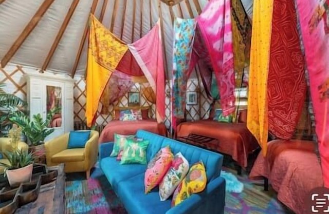 Charming Yurt in Woodway- Mystical Moroccan #5