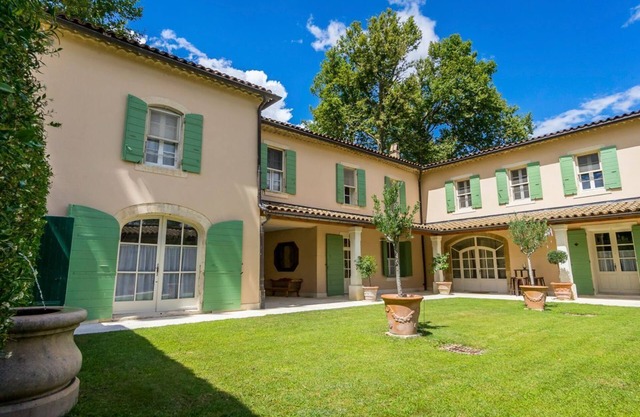 Chateau Poesie - Sixteen Bedroom Castle, Sleeps 29