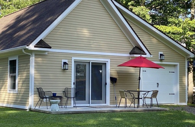 Chautauqua Lake Luxurious Cottage on beautiful private 12 acre lakefront Estate