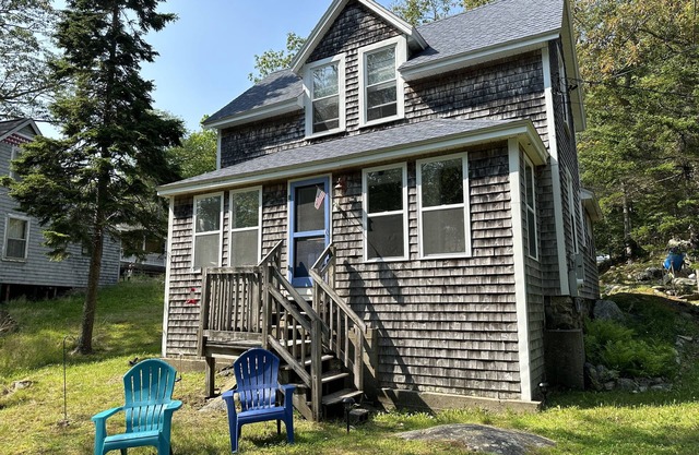 Cheerful 2 bedroom cottage in Georgetown, ME