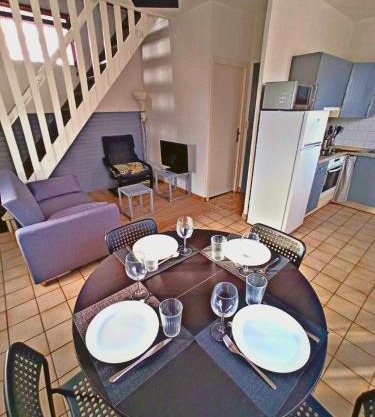 Chez M'TH