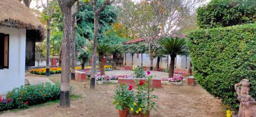 Chhuti Holiday Resort