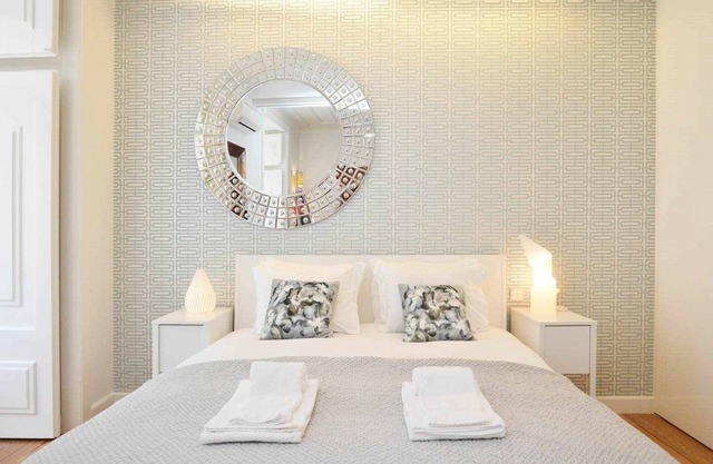 ChiadoLuxuryExperien .1BR downtown - Checkinhome