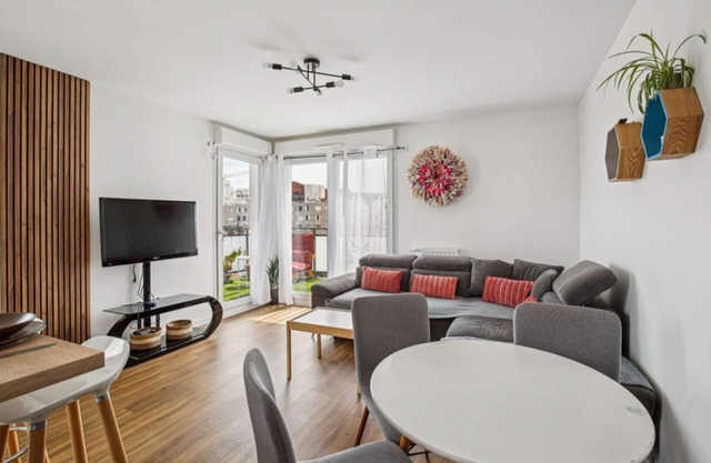 Chic and comfortable apart with Parking and balcony