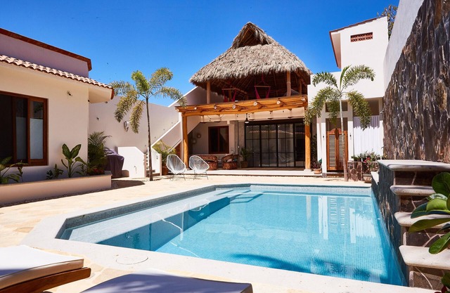 Chic San Pancho luxury w/pool in heart of pueblo!