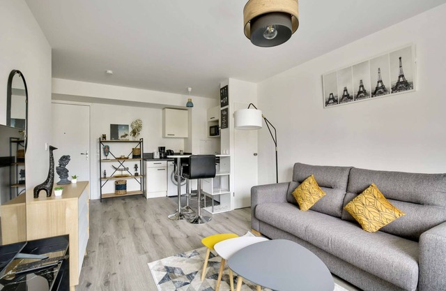 Chic studio near Paris - La Defense