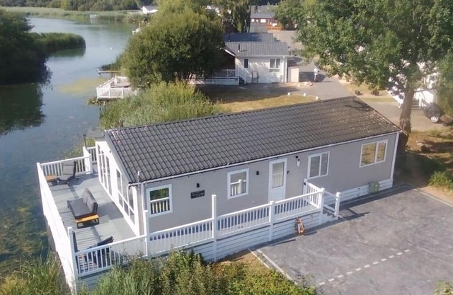 Chichester Lakeside Holiday Park Lakefront Lodge