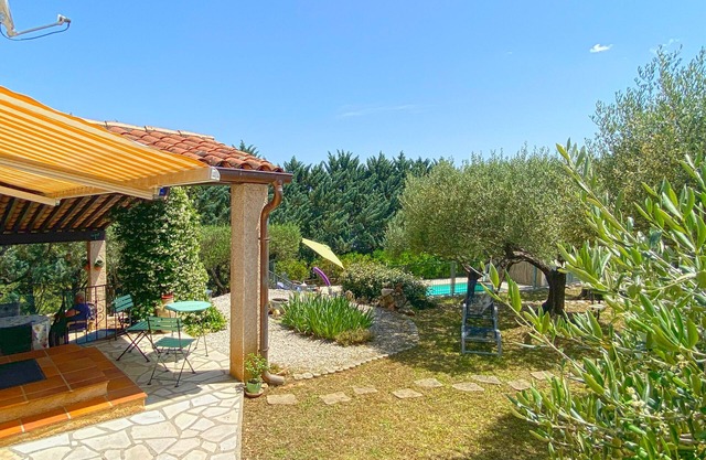 Child-friendly villa with pool