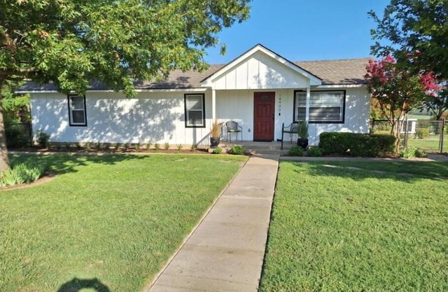 Chinaberry Cottage