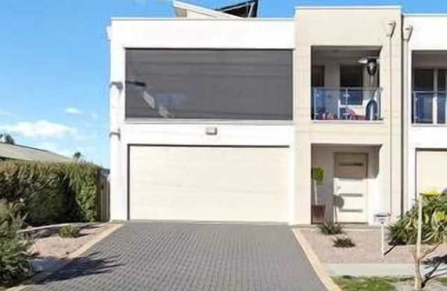 Christies Beach Exclusive Townhouse