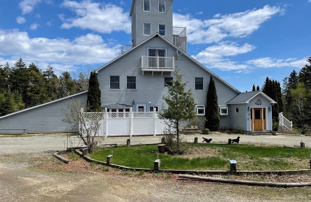 Christmas Cove Inn