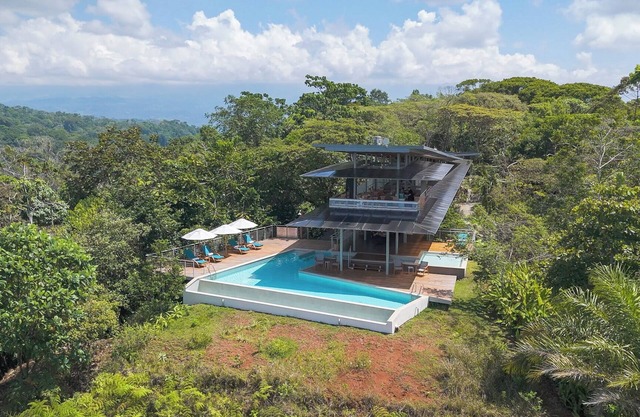 Cielo Lodge by Fantasia Villas