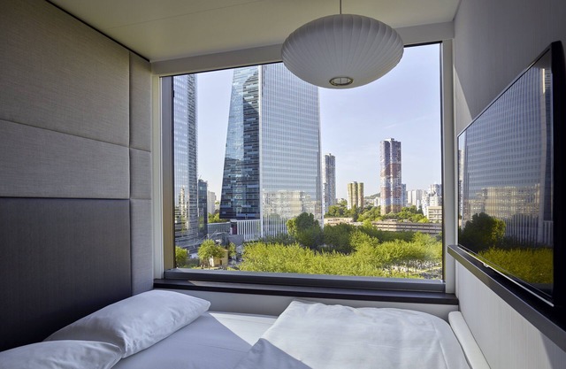 citizenM Paris la Défense