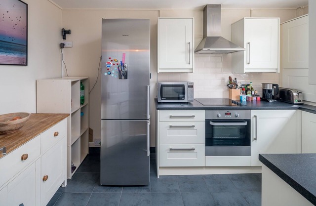 City View Apartment in Leafy Wandsworth