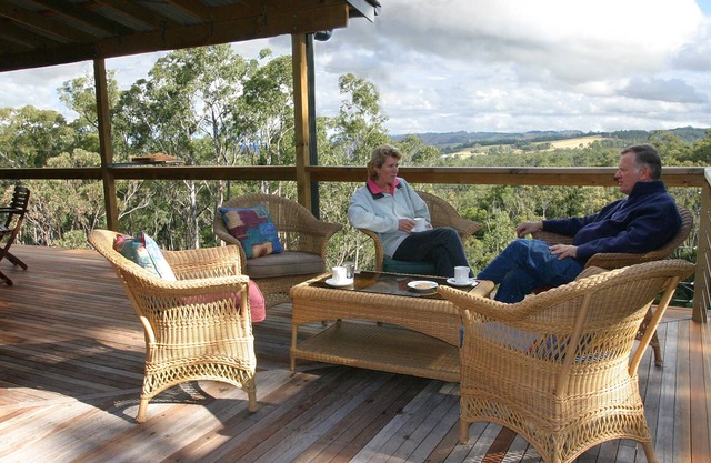 Clancy's Lodge at BANJOS BUSHLAND RETREAT - couples, families & groups