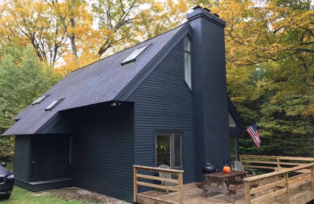 Classic Stratton Ski Chalet: Perfect for Families