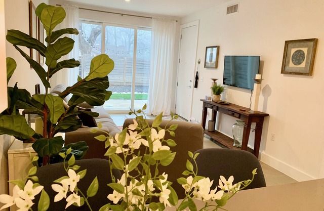 Clean Private Condo w/yard!