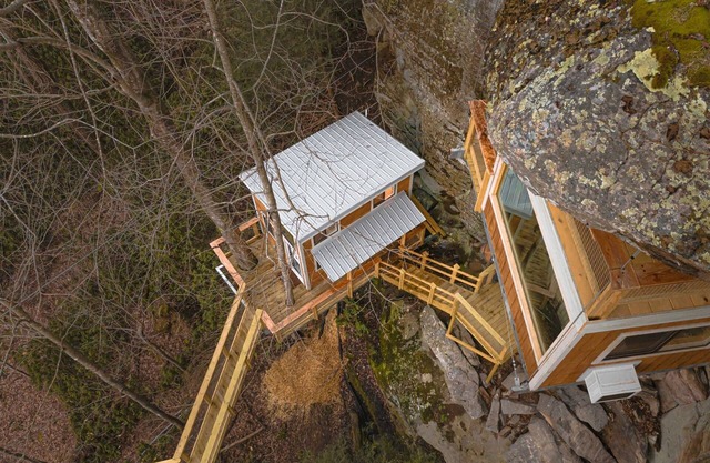 Cliff Dweller: Suspended from the Ridgeline