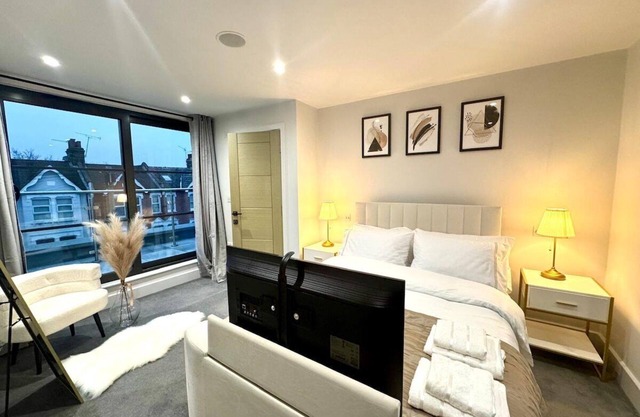 Coach House 3 Bedroom Apartment