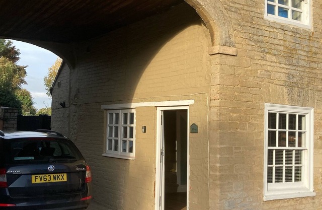Coach house
